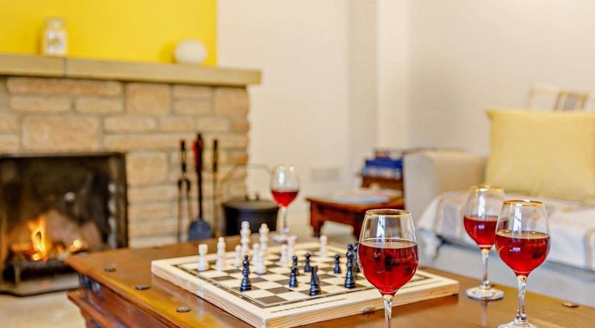 Photo of 3 Bed in Haselbury Plucknett