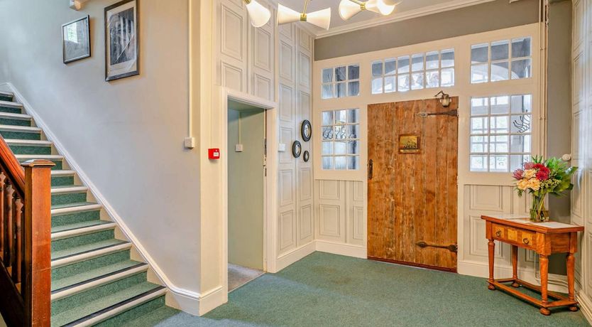 Photo of 4 Bed in Minehead