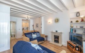 Photo of 2 Bed in Aberdyfi