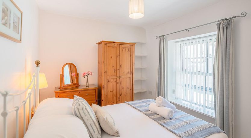 Photo of 2 Bed in Aberdyfi