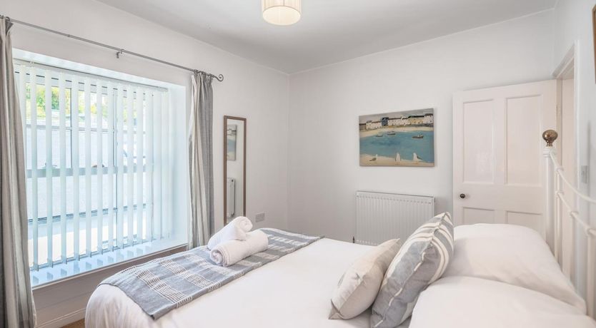 Photo of 2 Bed in Aberdyfi