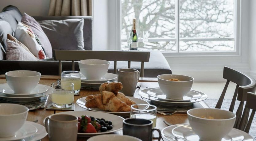 Photo of 3 Bed in Tenby