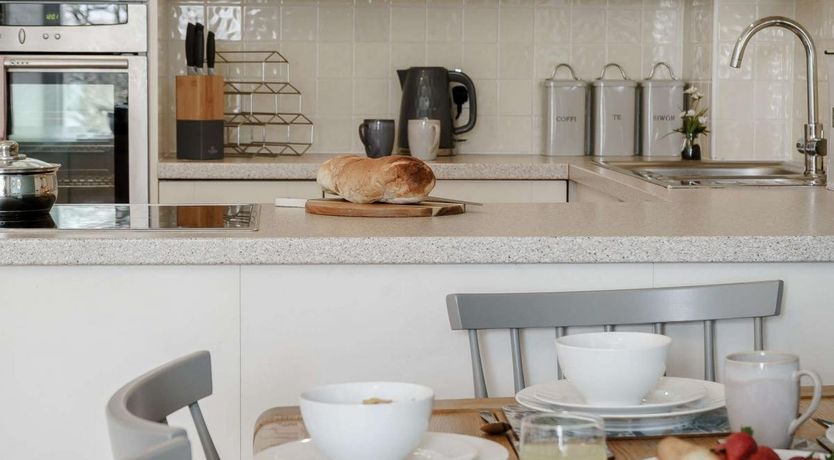 Photo of 3 Bed in Tenby