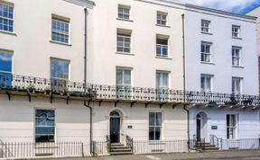 Photo of 3 Bed in Tenby