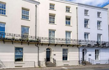 3 Bed in Tenby Apartment
