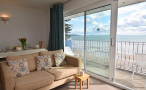 Photo of in Saundersfoot (FB293)
