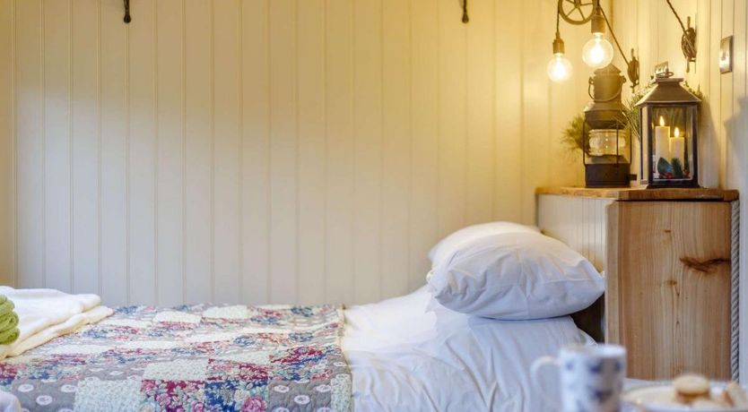 Photo of 1 Bed in Bream