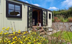 Photo of Log Cabin in Gloucestershire