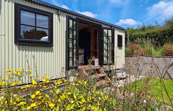 Log Cabin in Gloucestershire Holiday Cottage