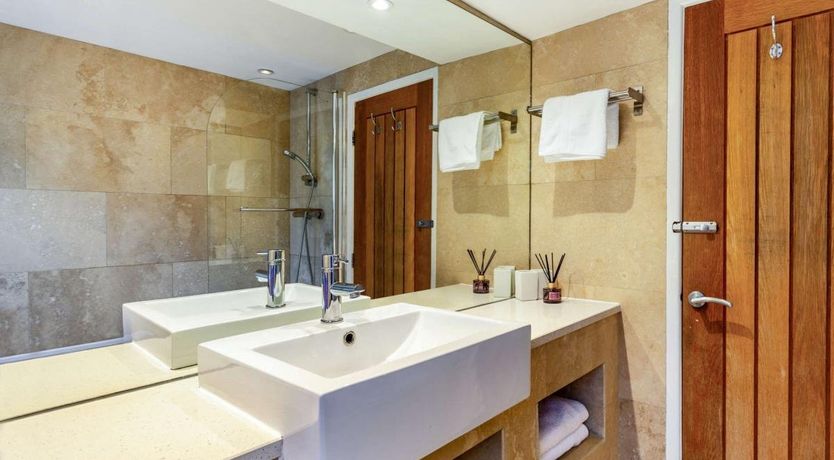 Photo of 2 Bed in Bradley