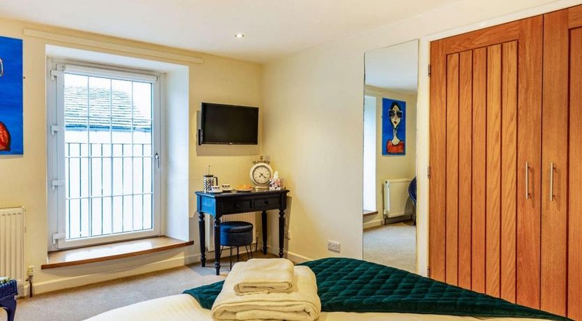 Photo of 2 Bed in Bradley