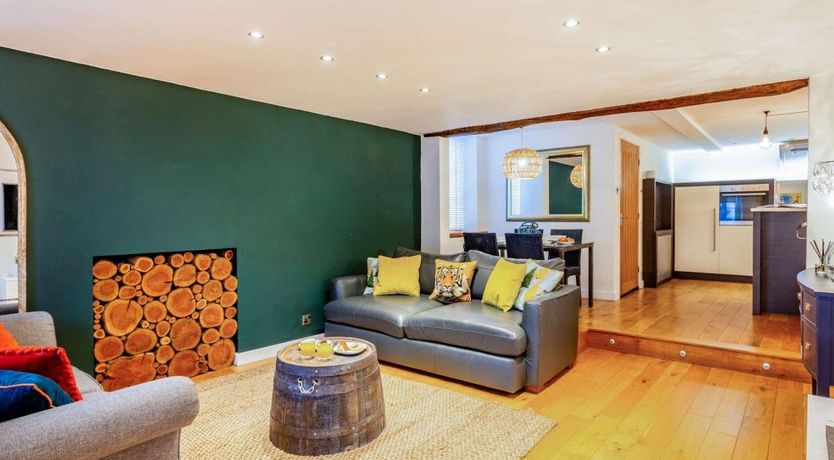 Photo of 2 Bed in Bradley