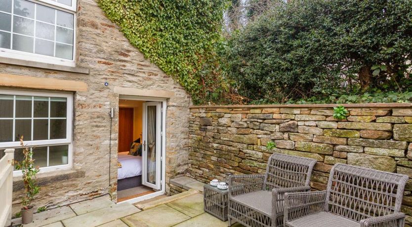 Photo of 2 Bed in Bradley