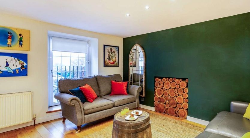 Photo of 2 Bed in Bradley