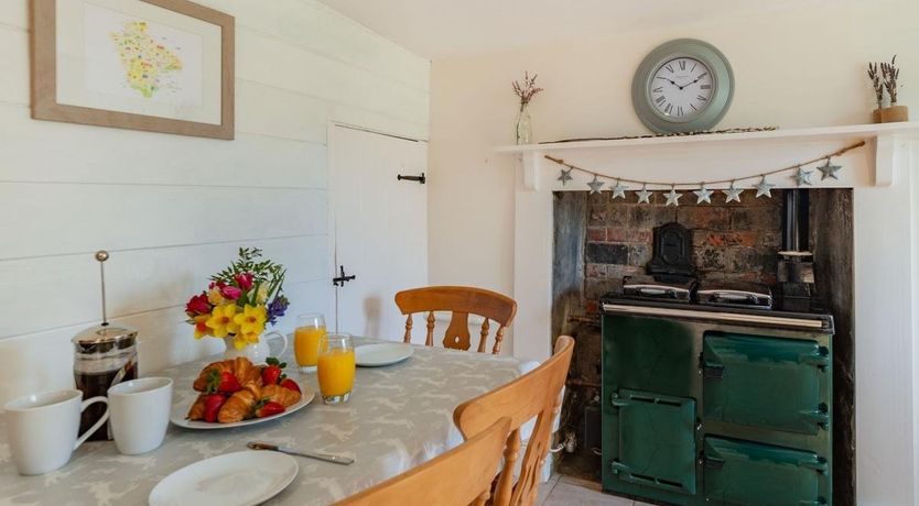 Photo of 2 Bed in South Molton