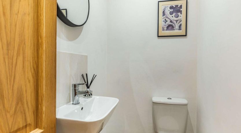 Photo of 3 Bed in Pershore