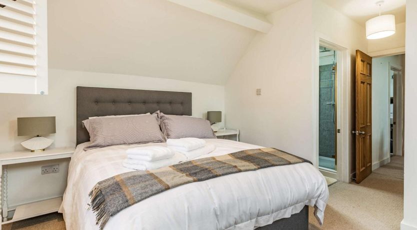 Photo of 3 Bed in Pershore