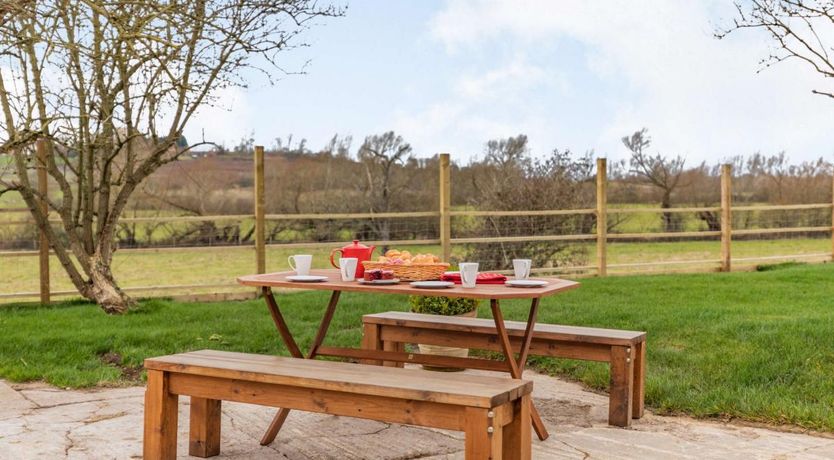 Photo of 3 Bed in Eckington