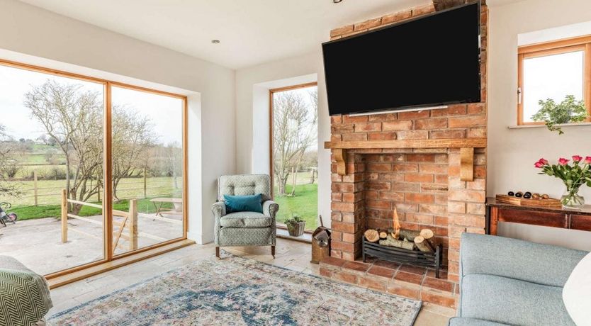 Photo of 3 Bed in Eckington