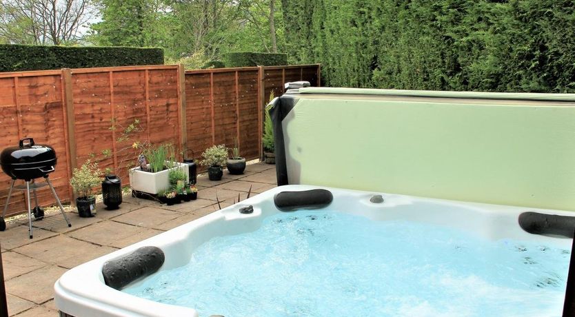 Photo of 5 Bed in Fearnan