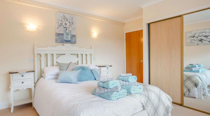 Photo of 5 Bed in Fearnan