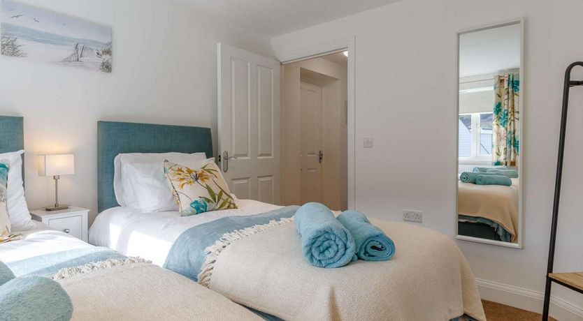 Photo of 2 Bed in Porthtowan