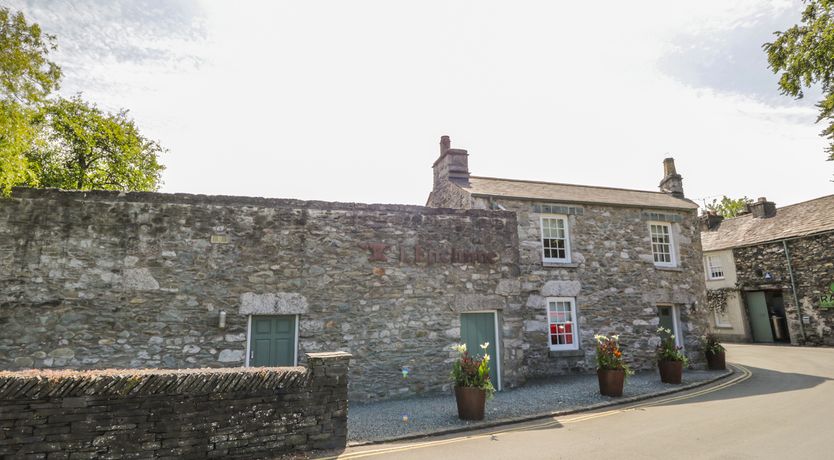 Photo of 1 Tower House