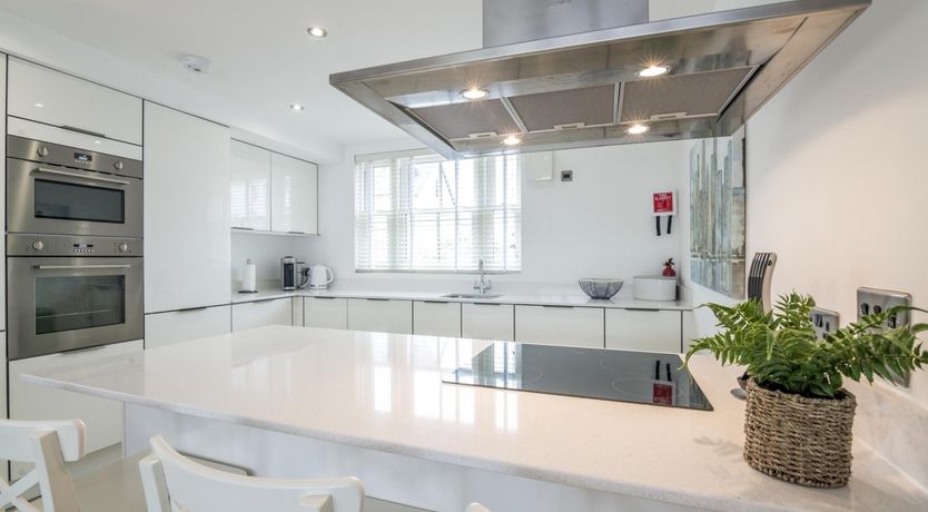 Photo of Silver Breeze