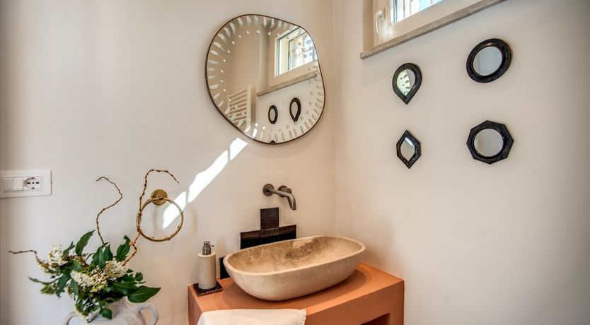 Photo of Terracotta Olive