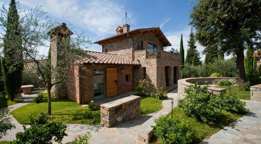 Photo of Nearest & Dearest