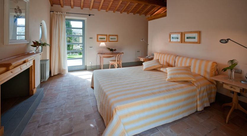 Photo of Nearest & Dearest