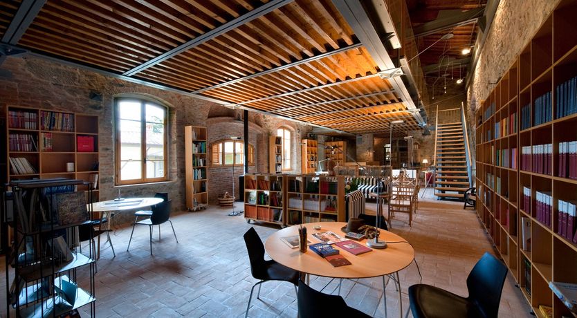 Photo of Nearest & Dearest