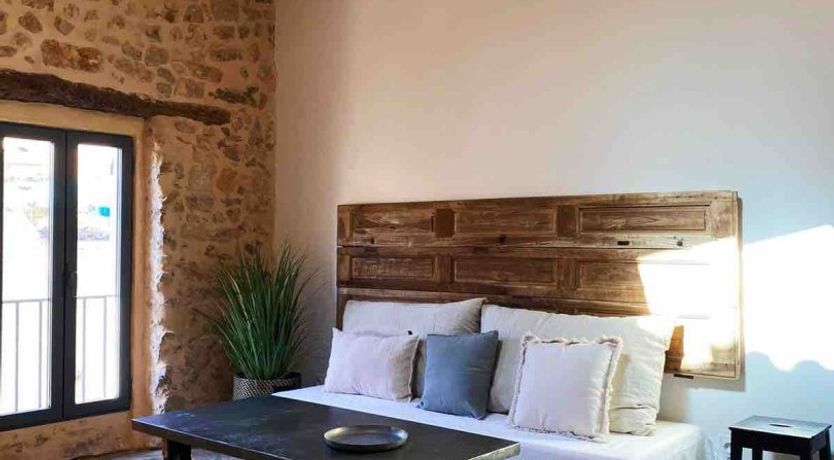 Photo of The May Rose