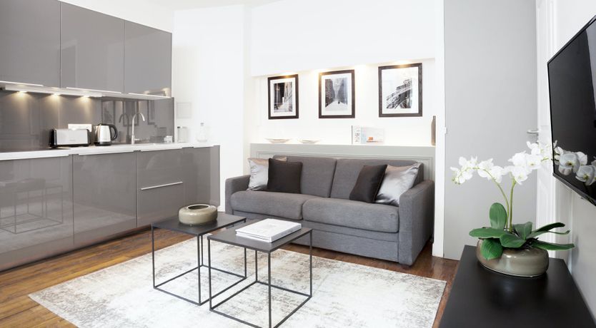 Photo of A Picture Of Chic