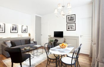 A Picture Of Chic Apartment