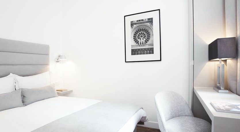 Photo of A Picture Of Chic