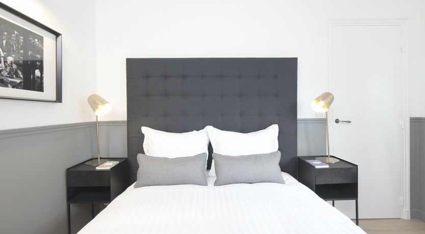 Photo of Les Philosophes