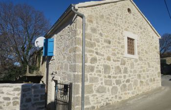Gojko Holiday Home