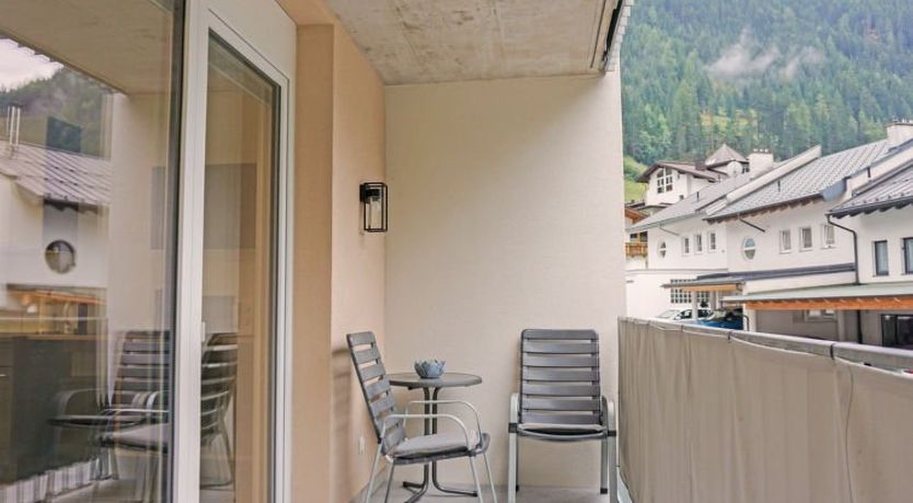 Photo of Apart Annabell