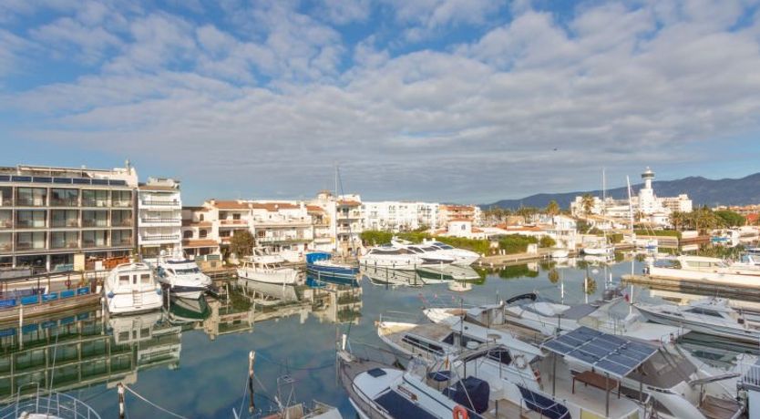 Photo of Port Salins