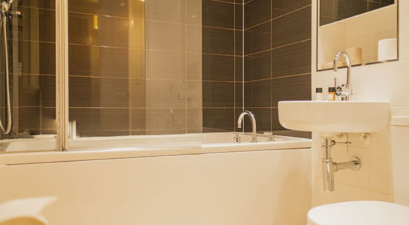 Photo of Lambs Passage