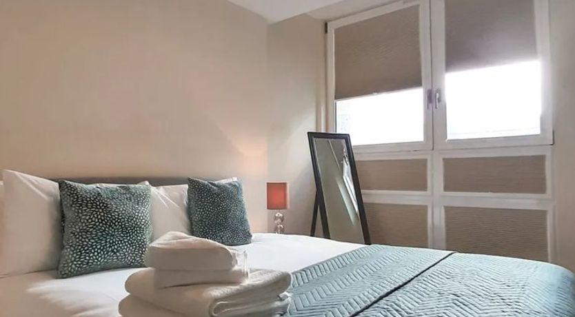 Photo of Lambs Passage