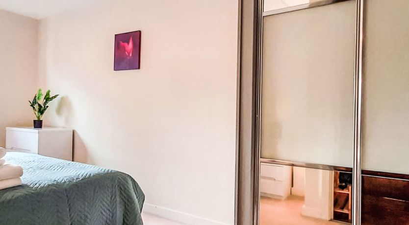 Photo of Lambs Passage