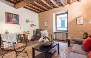 Elegant Campo dei Fiori Apartment