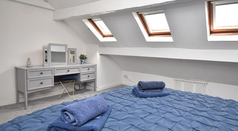 Photo of 2 Bed in Tenby