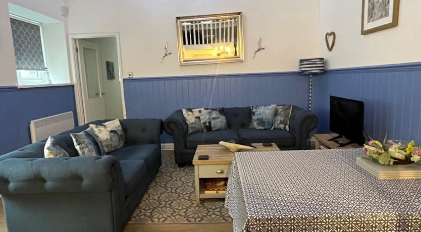 Photo of 2 Bed in Tenby