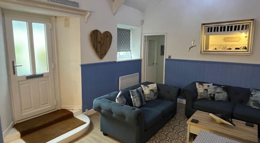 Photo of 2 Bed in Tenby