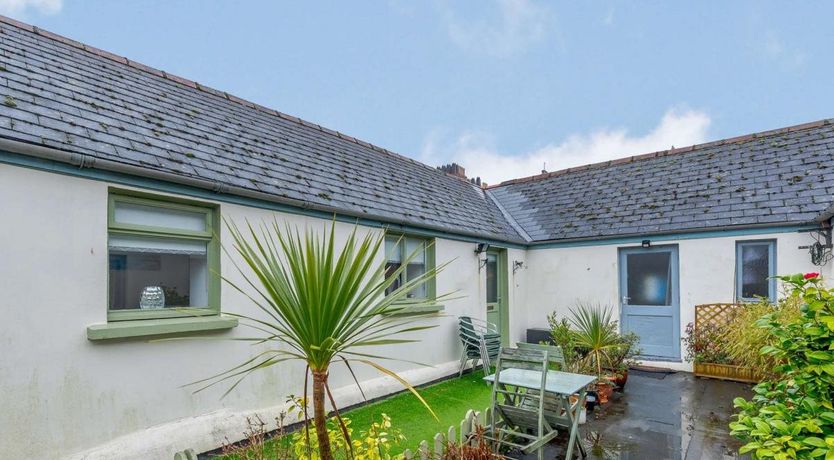 Photo of 2 Bed in Tenby