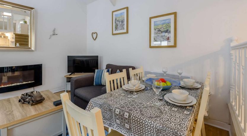 Photo of 2 Bed in Tenby