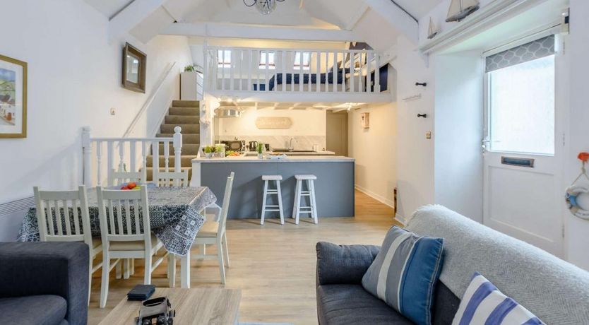 Photo of 2 Bed in Tenby